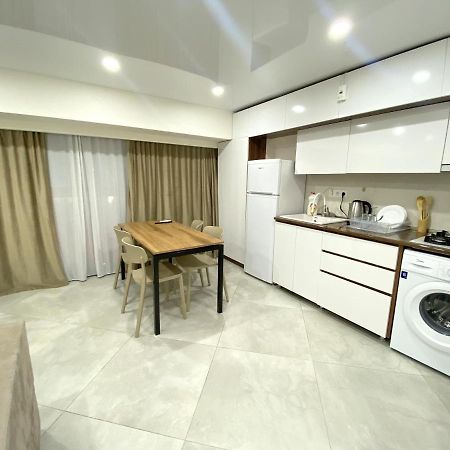 Gss - B Apartment Tiflis Exterior foto