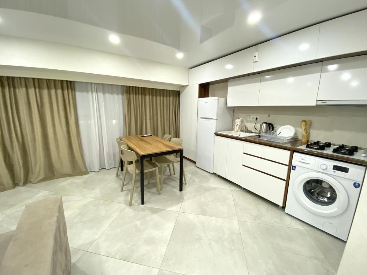 Gss - B Apartment Tiflis Exterior foto